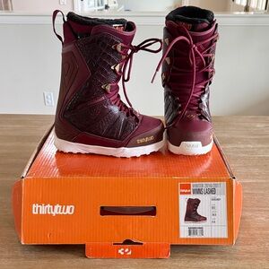 thirtytwo Women's Lashed Winter Boots - Burgundy